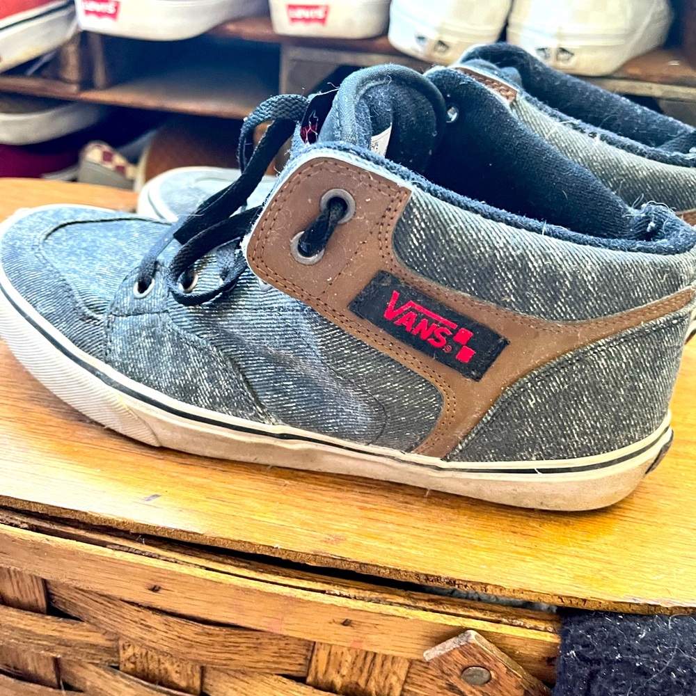 Gray and brown Vans Mids men’s size 10
